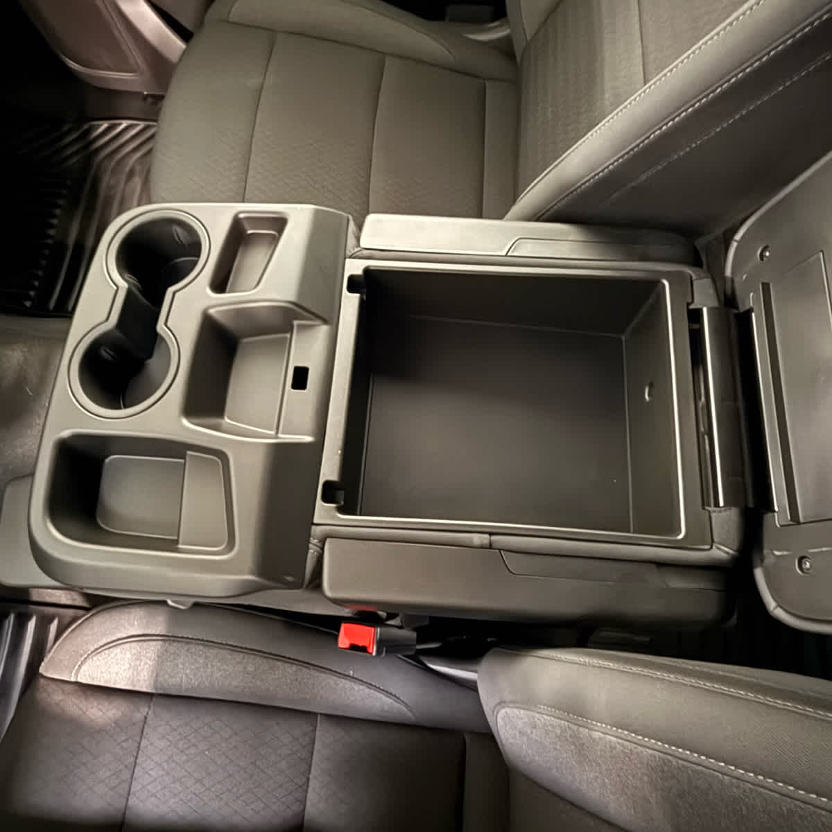 Thumbnail: 2025 Chevrolet Silverado 1500 - 19