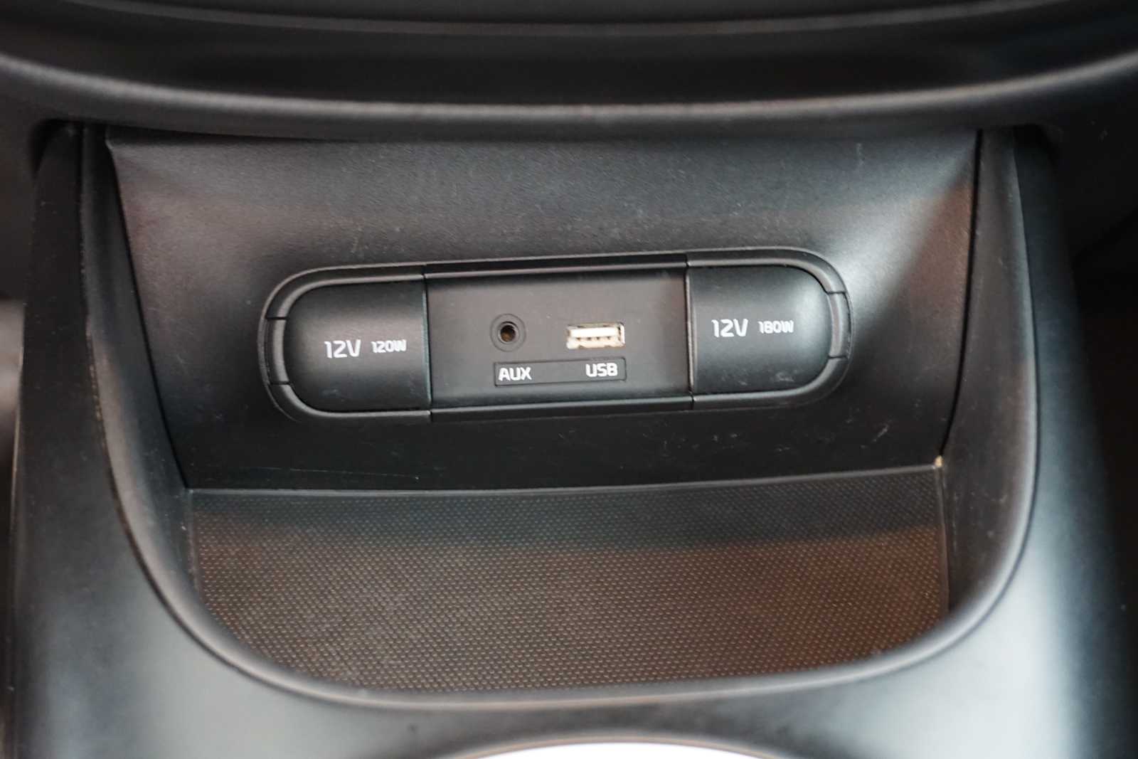 Thumbnail: 2018 Kia Soul - 25