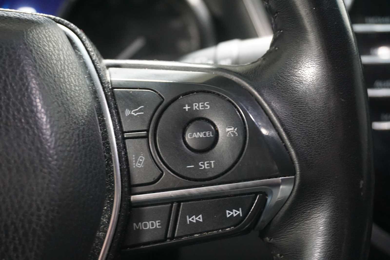 Thumbnail: 2019 Toyota Camry - 23