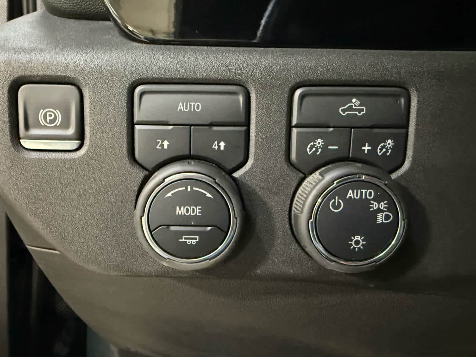 Thumbnail: 2025 Chevrolet Silverado 1500 - 31