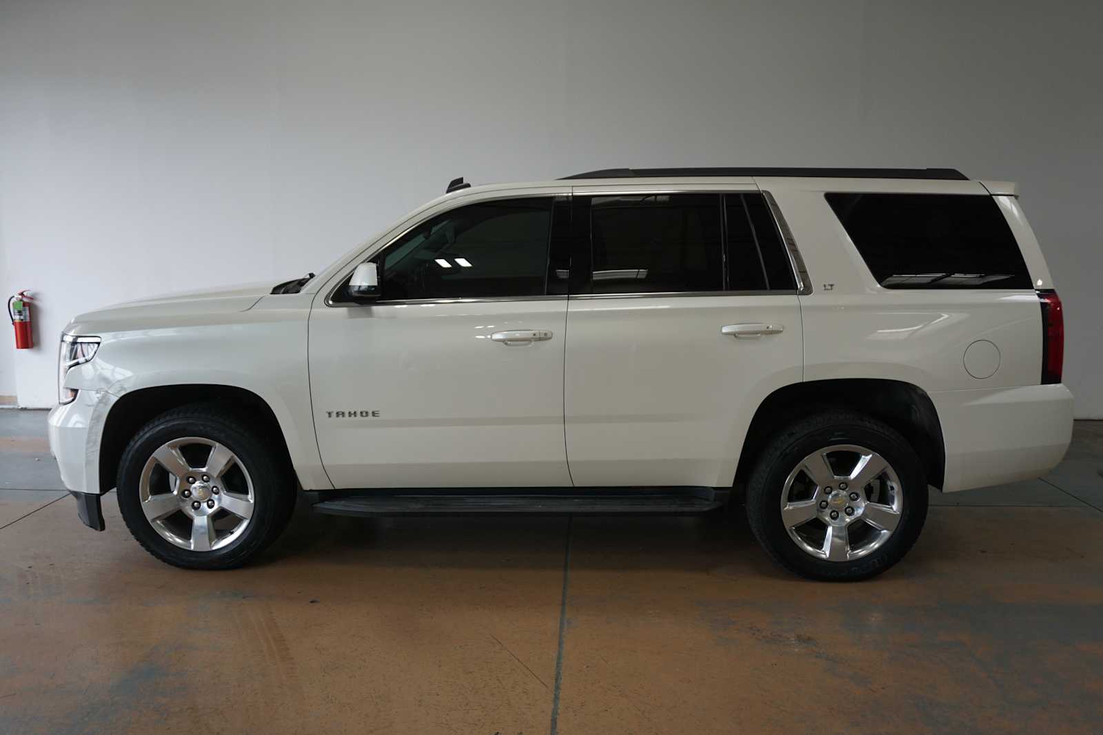 Thumbnail: 2015 Chevrolet Tahoe - 2