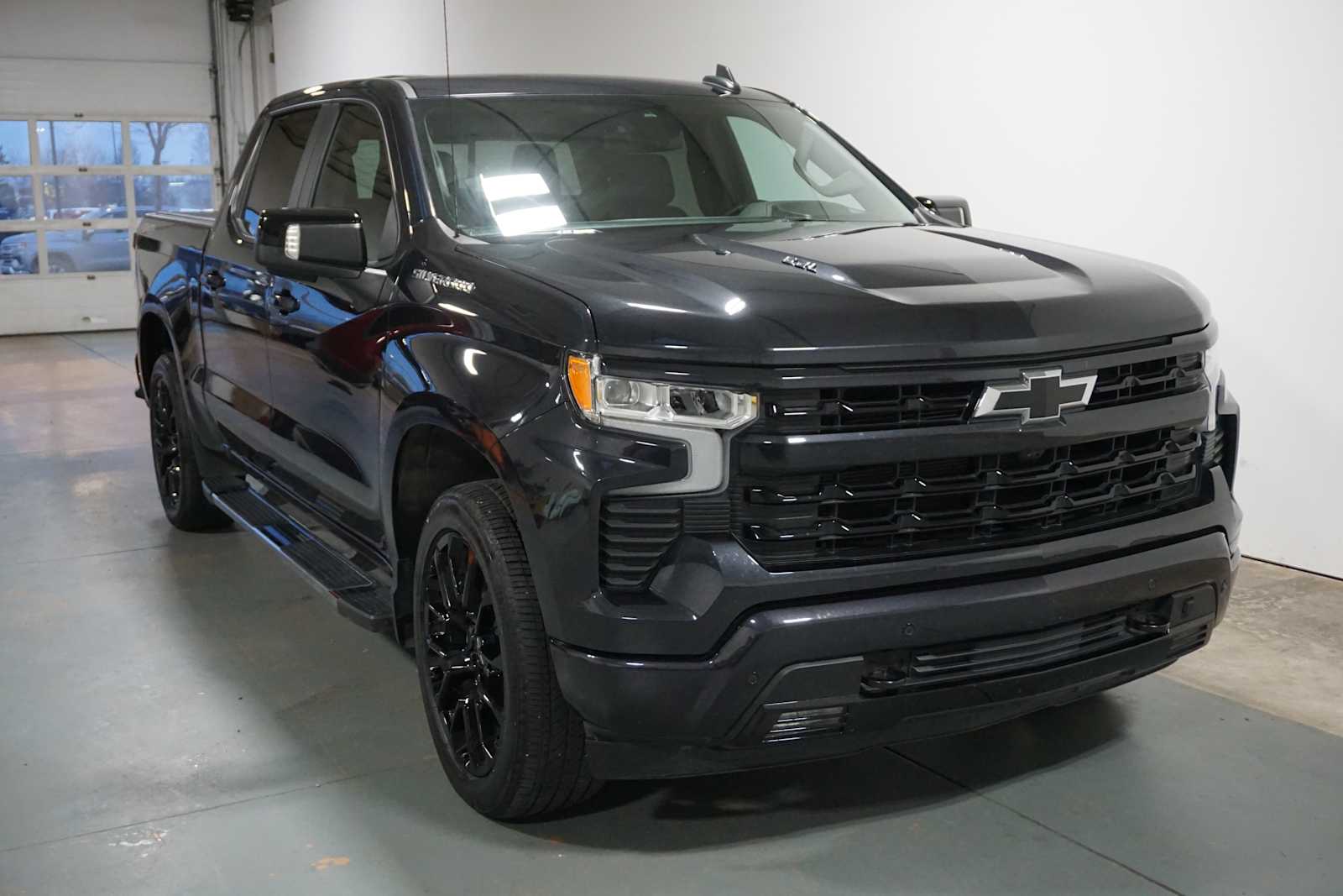 Thumbnail: 2024 Chevrolet Silverado 1500 - 3