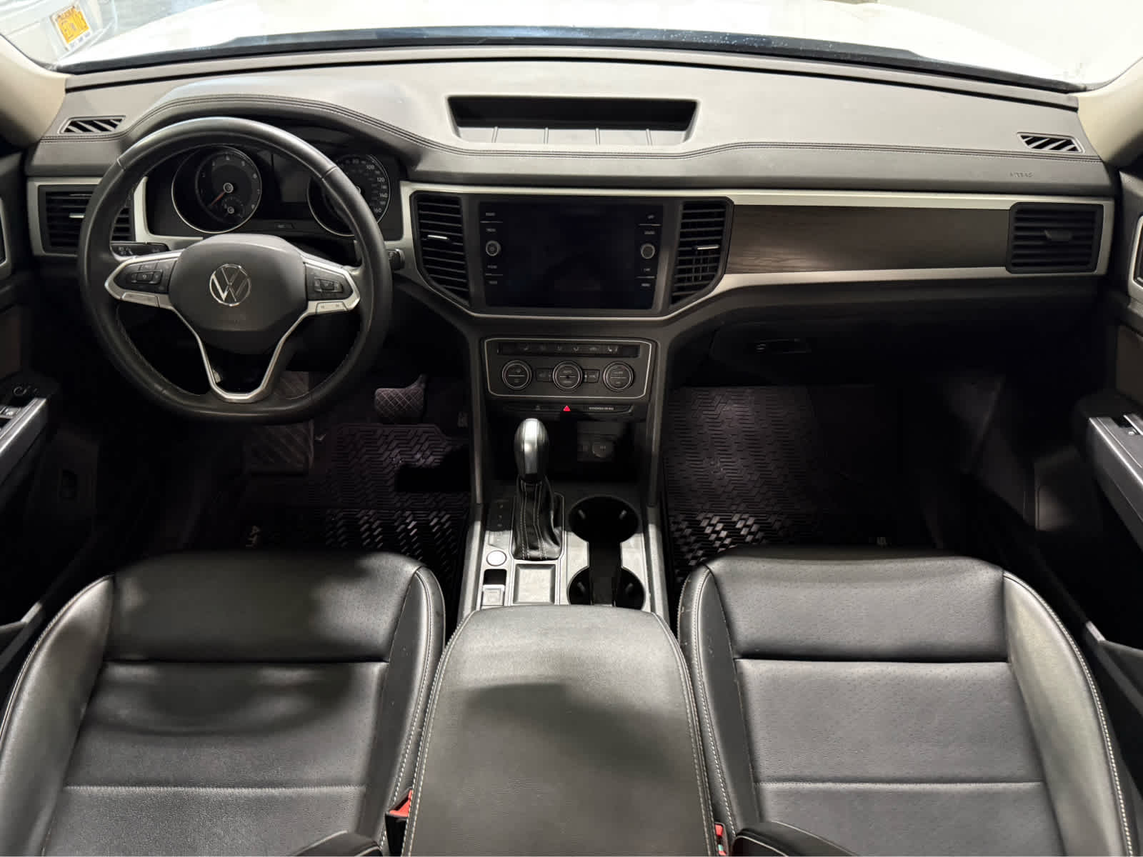 Thumbnail: 2021 Volkswagen Atlas - 18