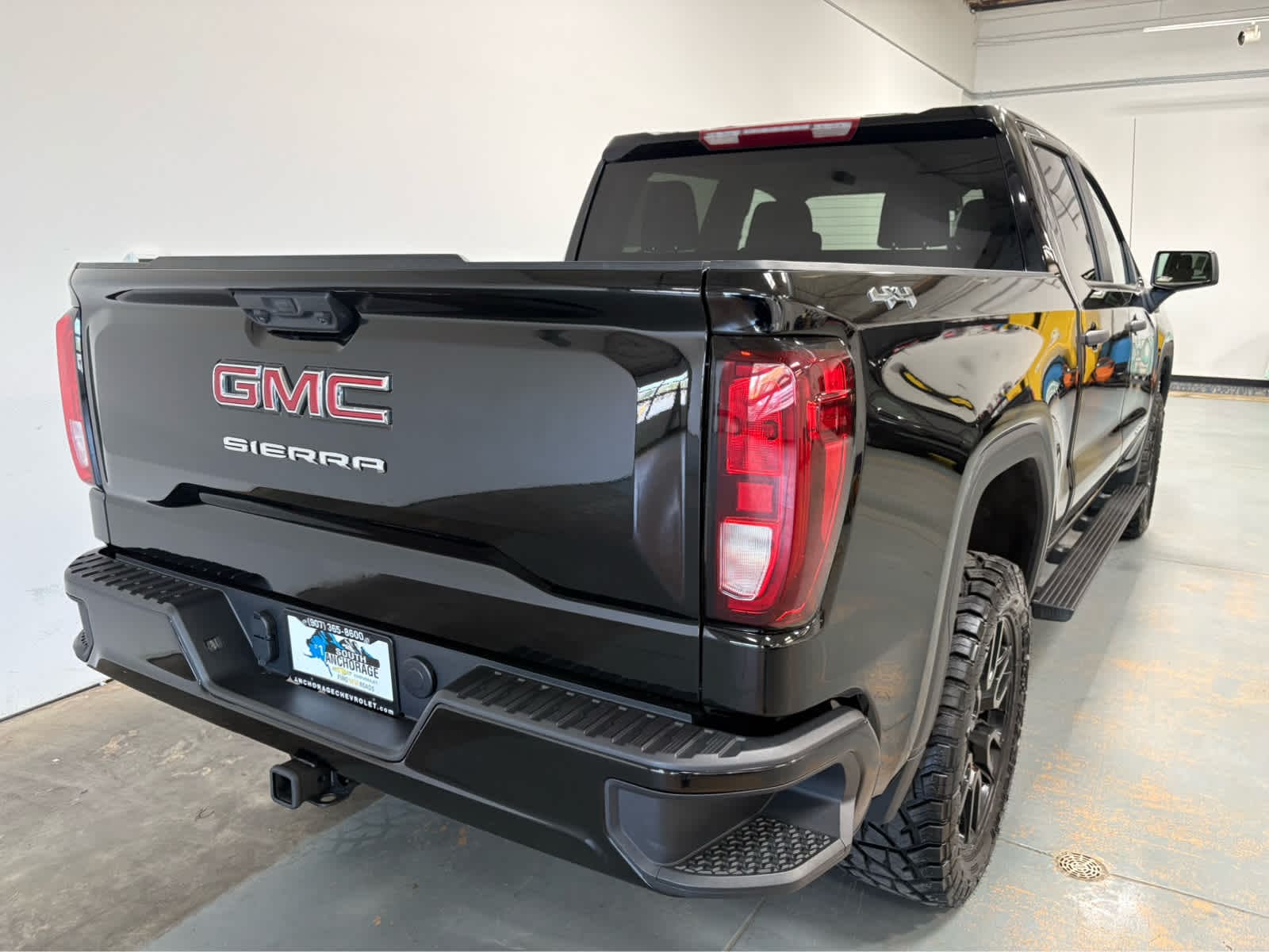 Thumbnail: 2024 GMC Sierra 1500 - 7