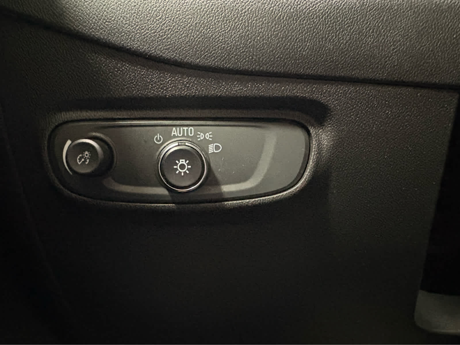 Thumbnail: 2023 Chevrolet Equinox - 28