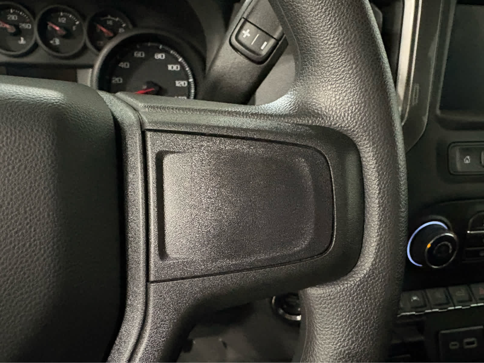 Thumbnail: 2025 Chevrolet Silverado 1500 - 19