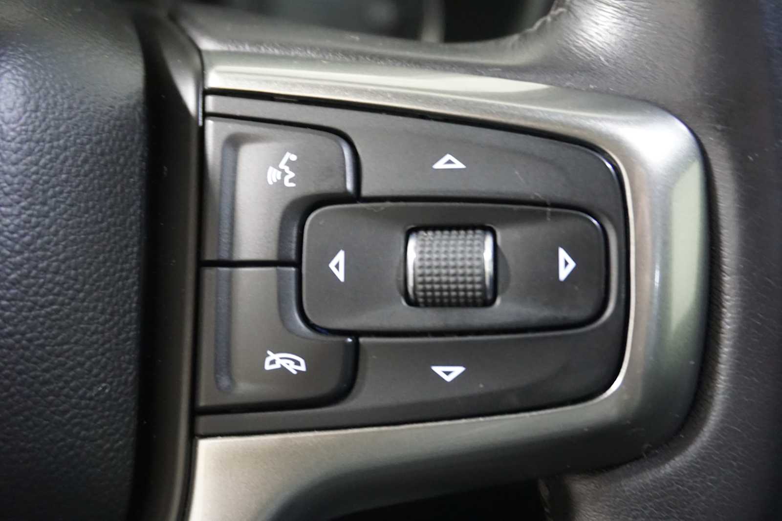 Thumbnail: 2021 Chevrolet Suburban - 28