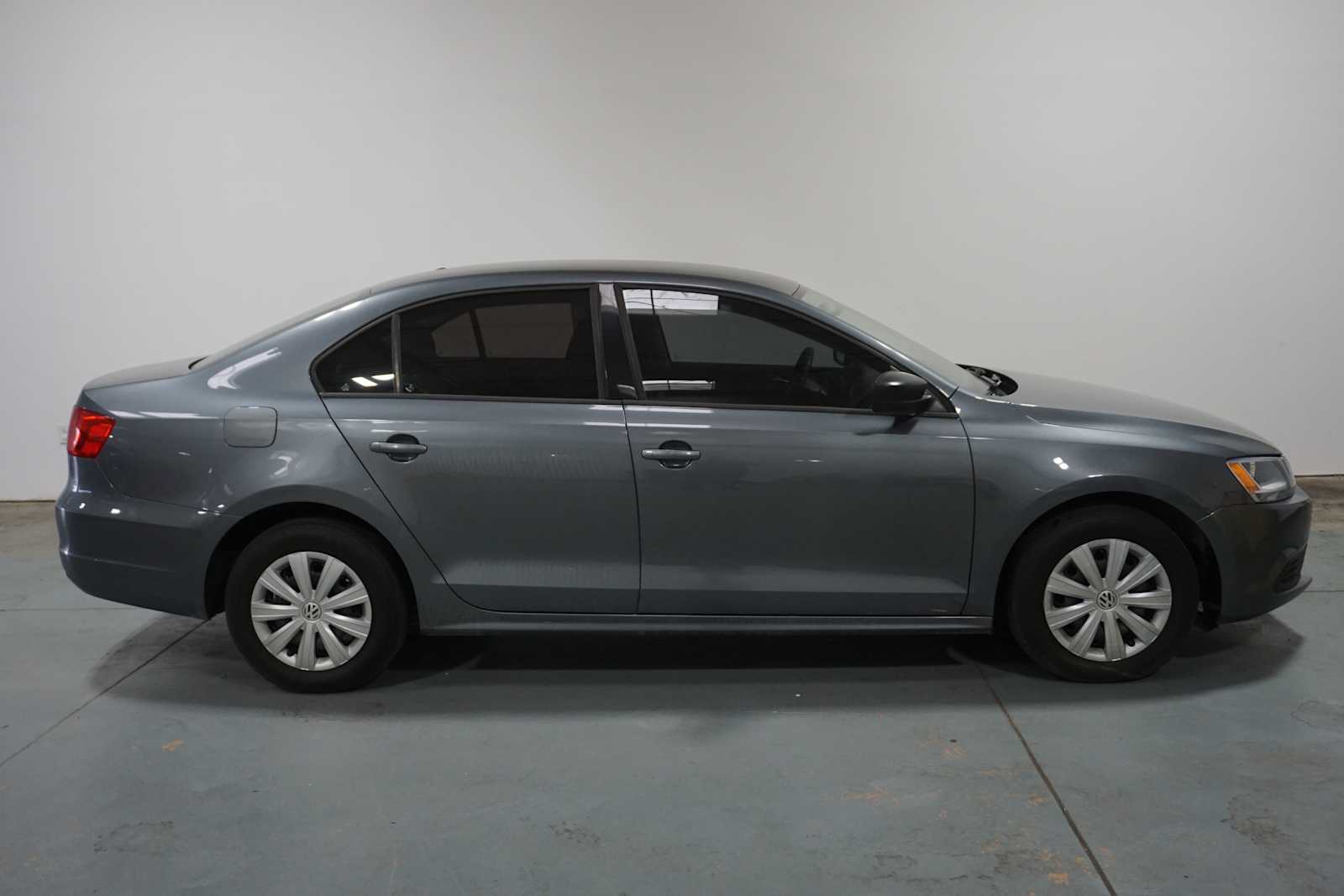 Thumbnail: 2013 Volkswagen Jetta - 6