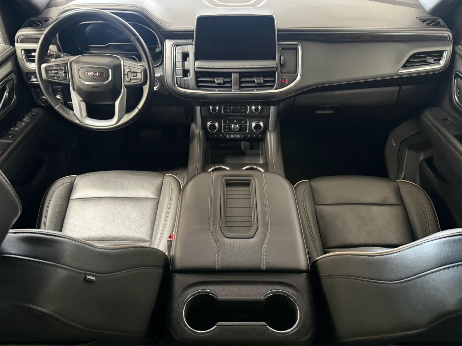 Thumbnail: 2023 GMC Yukon XL - 16