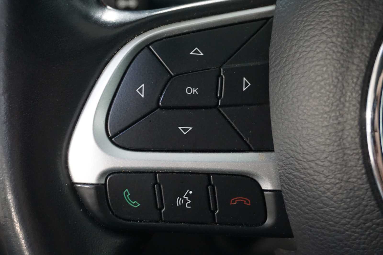 Thumbnail: 2019 Jeep Compass - 25