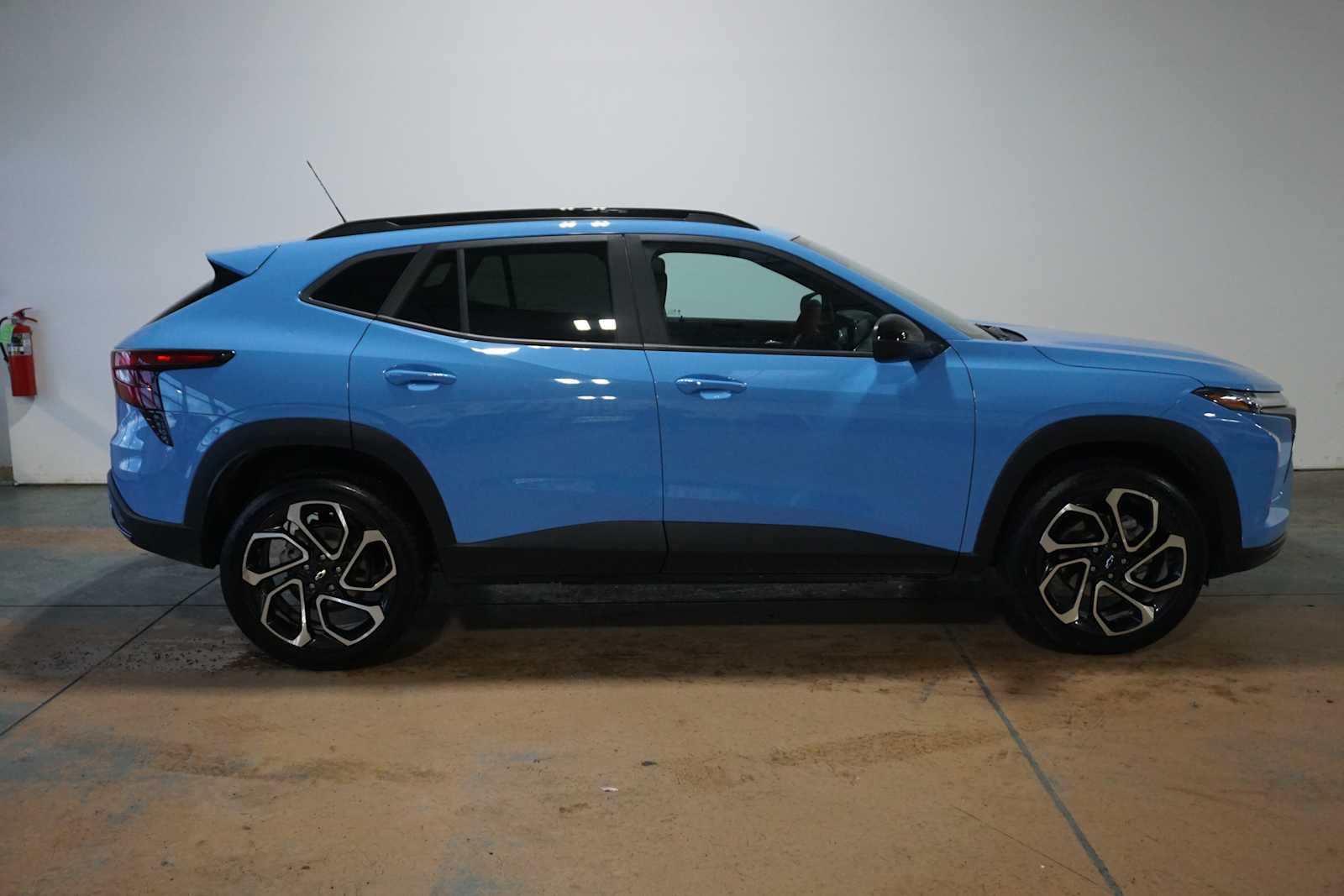 Thumbnail: 2024 Chevrolet Trax - 6