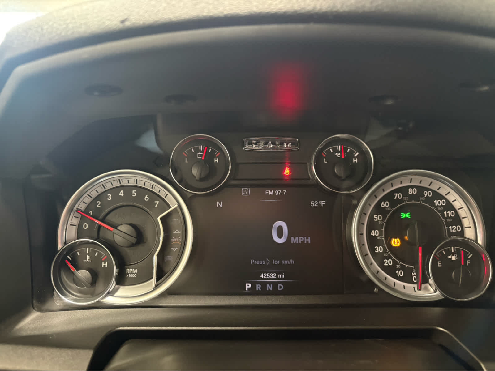 Thumbnail: 2023 RAM 1500 Classic - 28