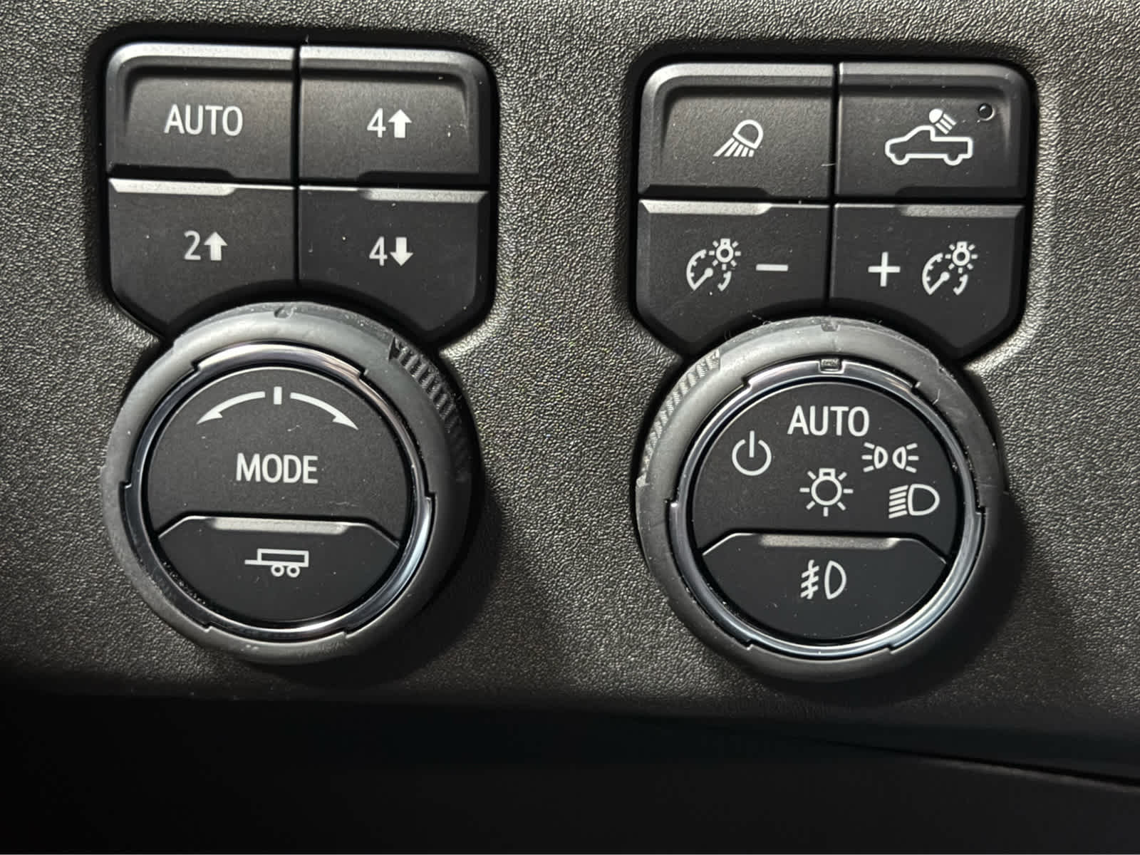 Thumbnail: 2024 Chevrolet Silverado 2500 - 26