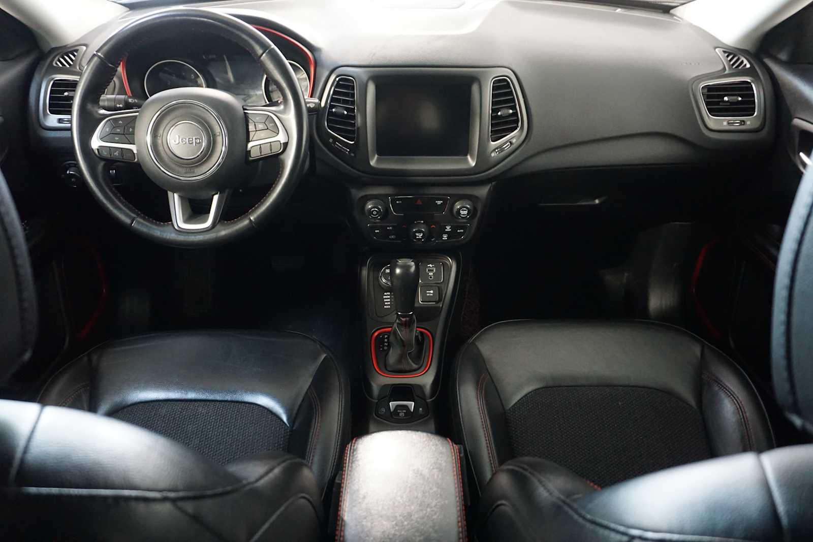 Thumbnail: 2019 Jeep Compass - 18