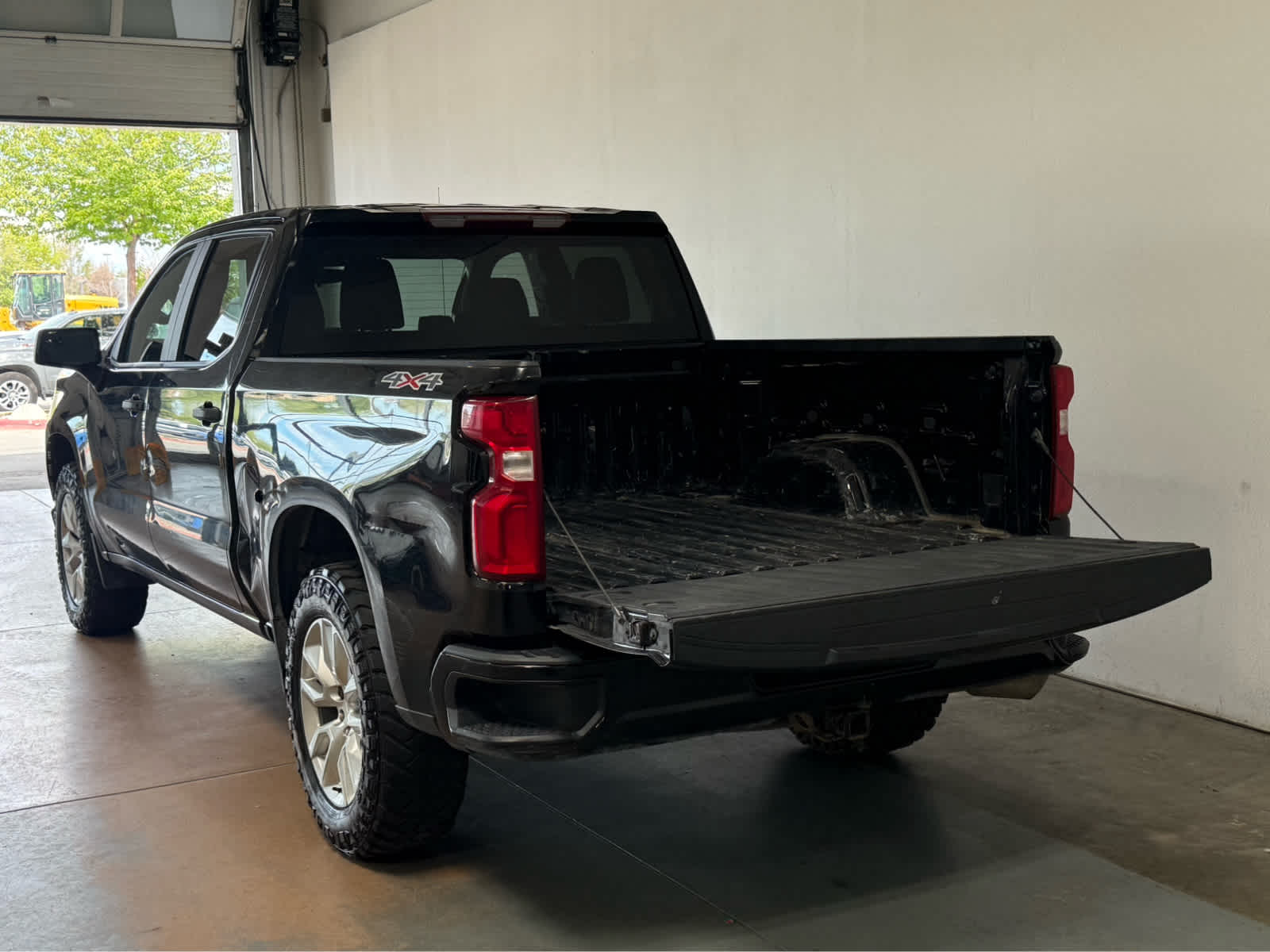 Thumbnail: 2019 Chevrolet Silverado 1500 - 4