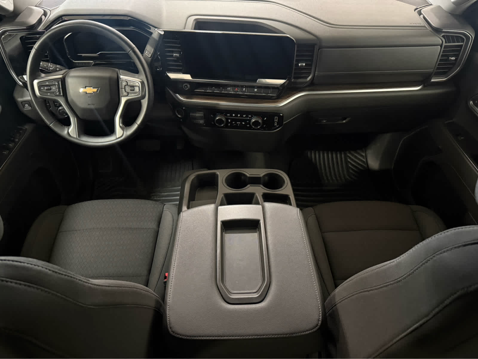 Thumbnail: 2025 Chevrolet Silverado 1500 - 17