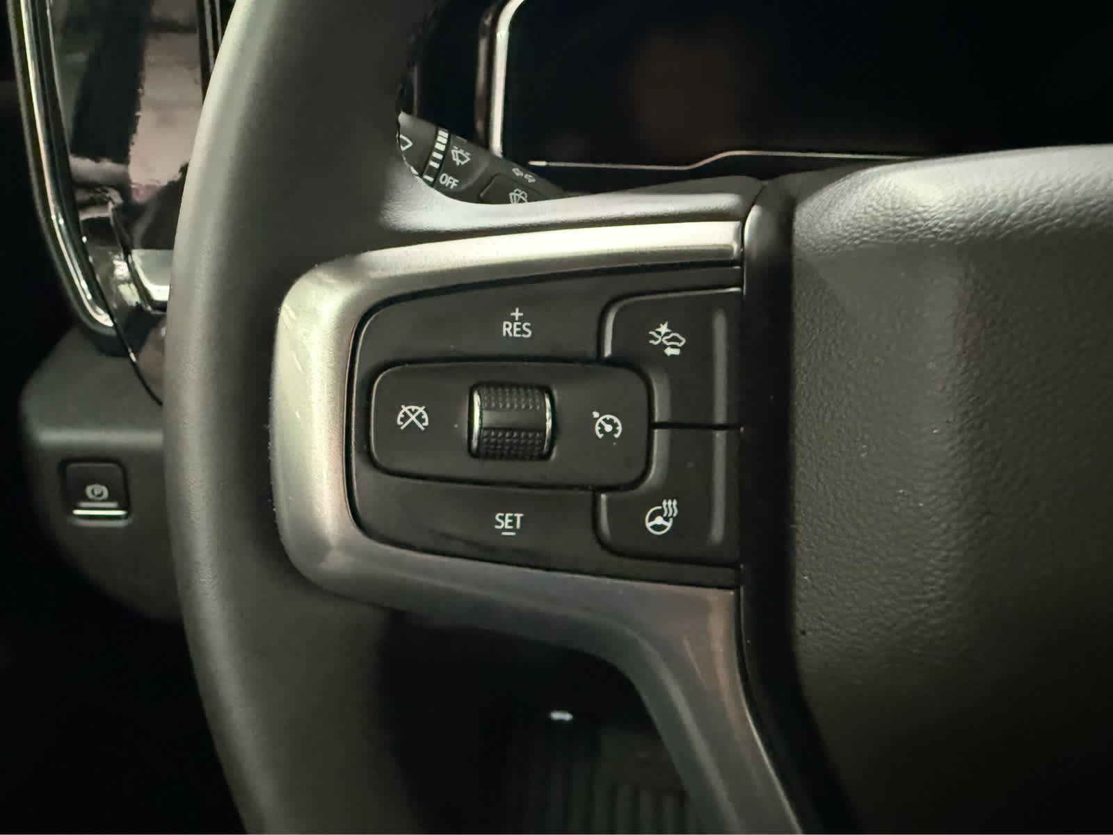 Thumbnail: 2025 Chevrolet Silverado 1500 - 18