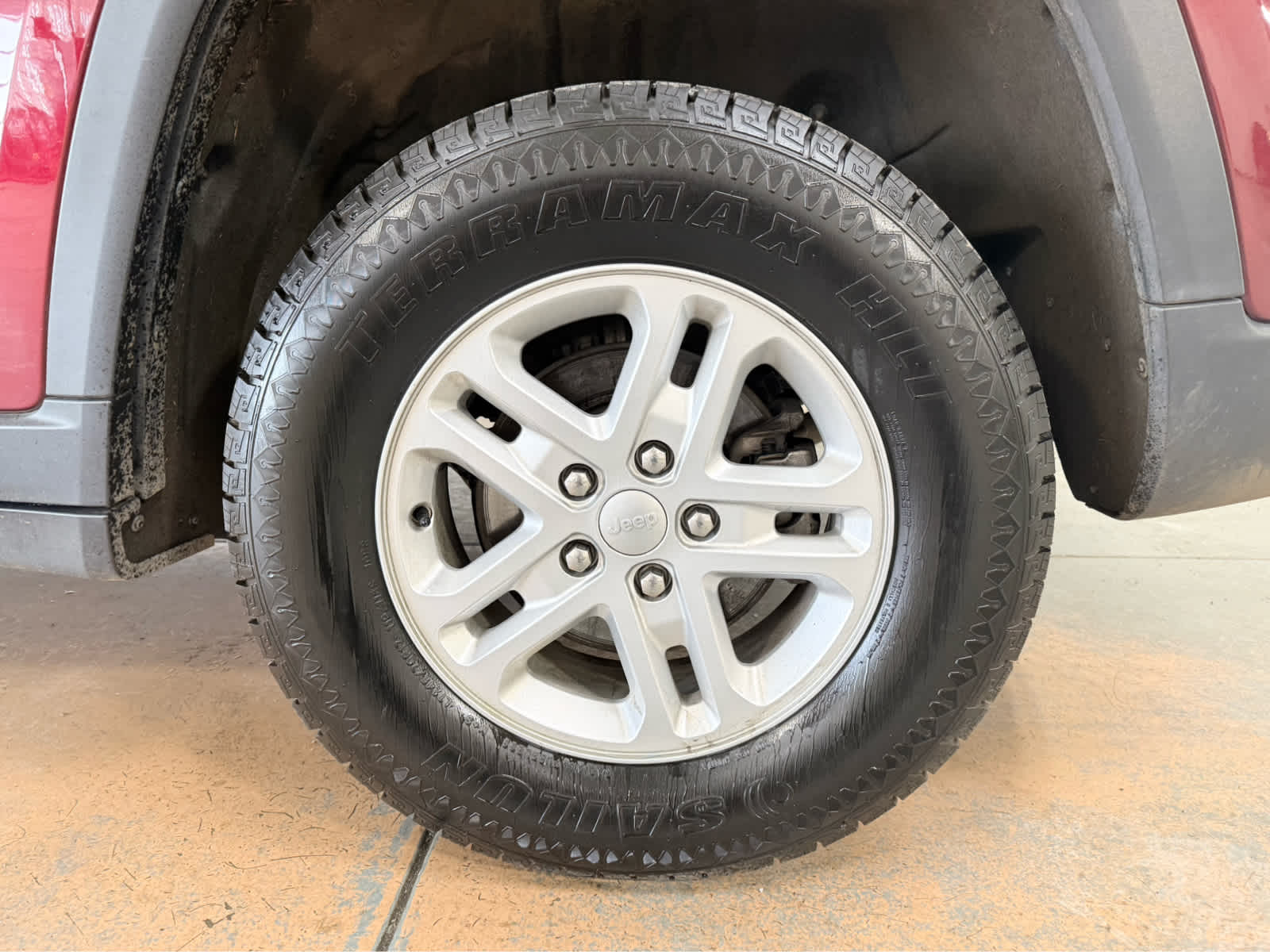 Thumbnail: 2024 Jeep Grand Cherokee - 9