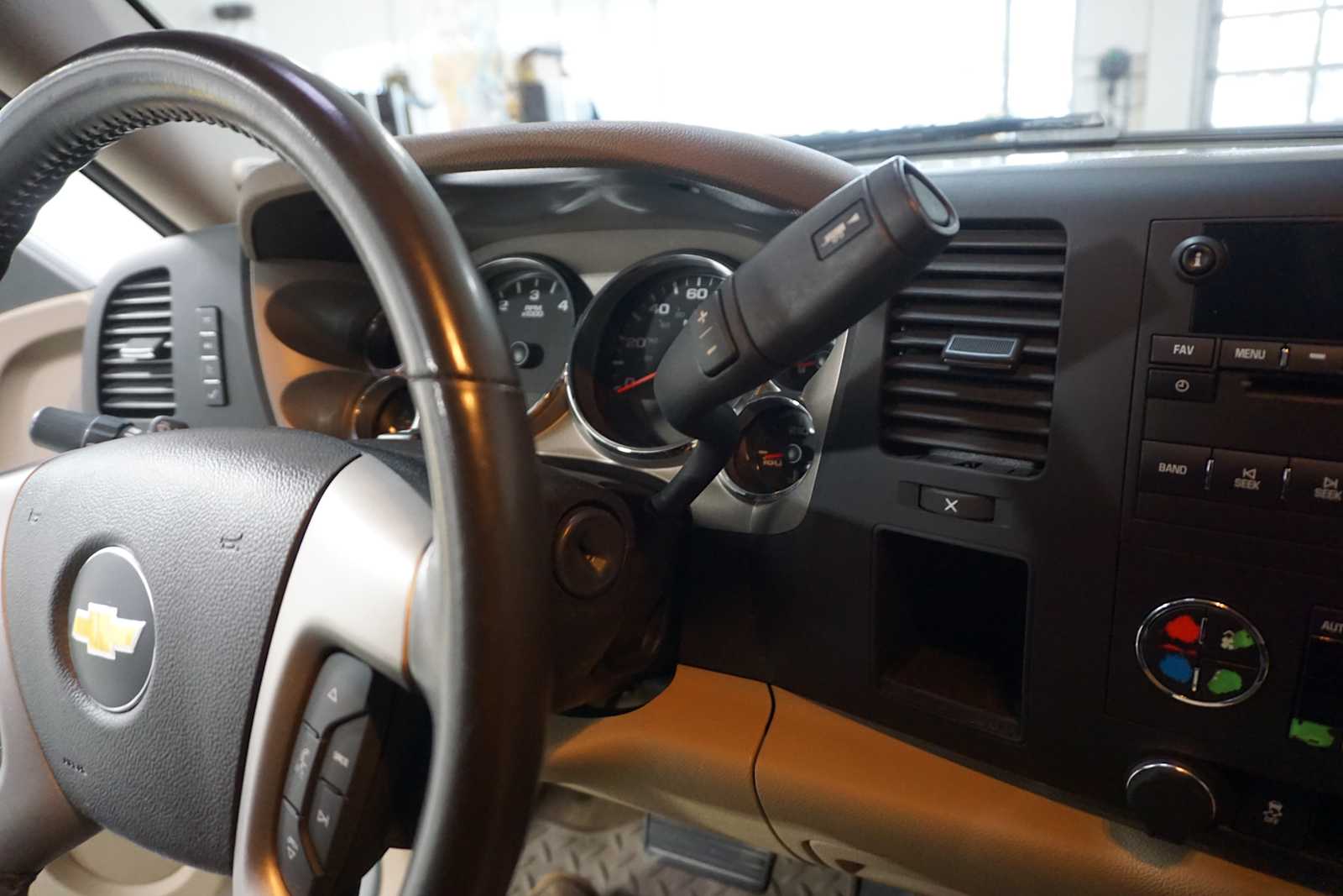Thumbnail: 2013 Chevrolet Silverado 1500 - 22