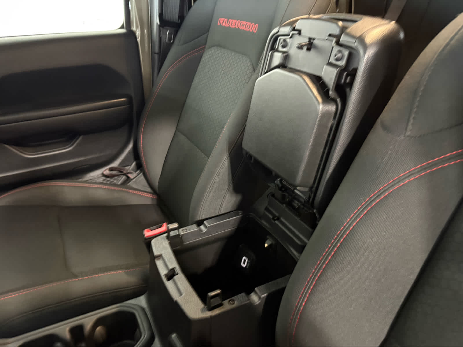 Thumbnail: 2020 Jeep Gladiator - 22