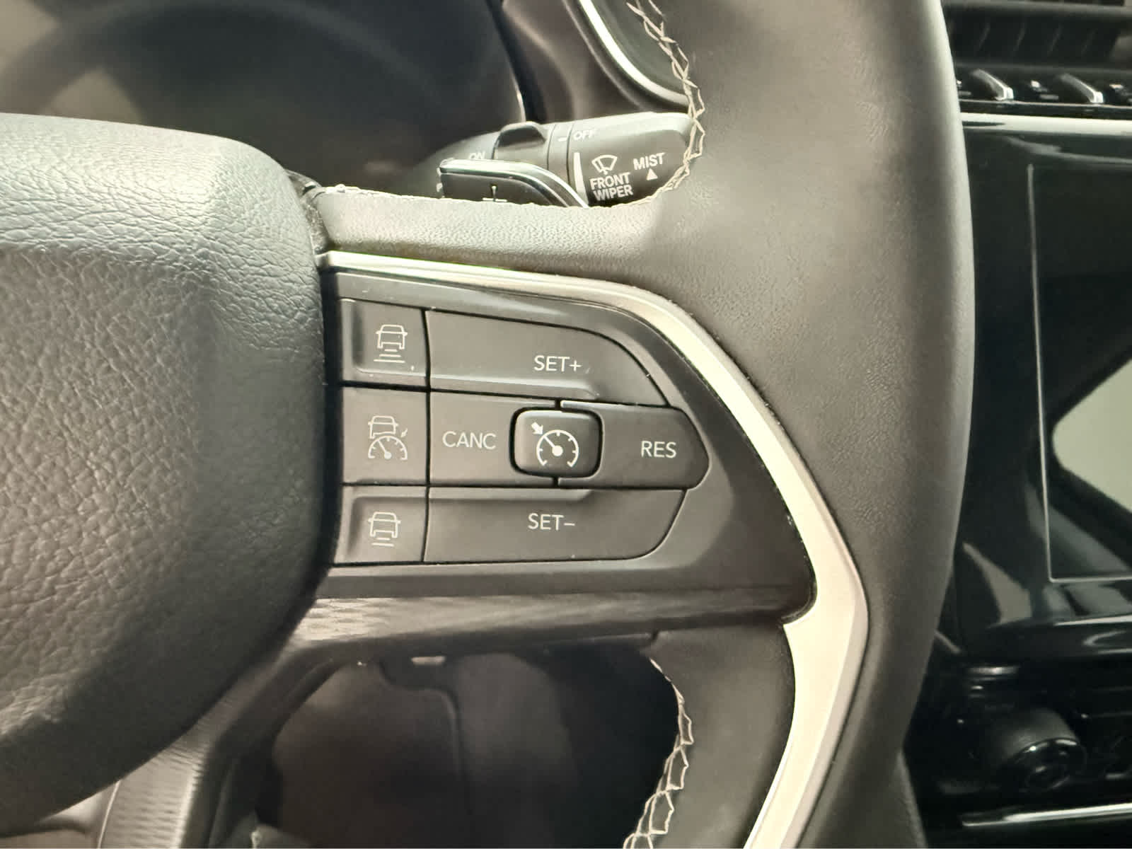 Thumbnail: 2024 Jeep Grand Cherokee - 20