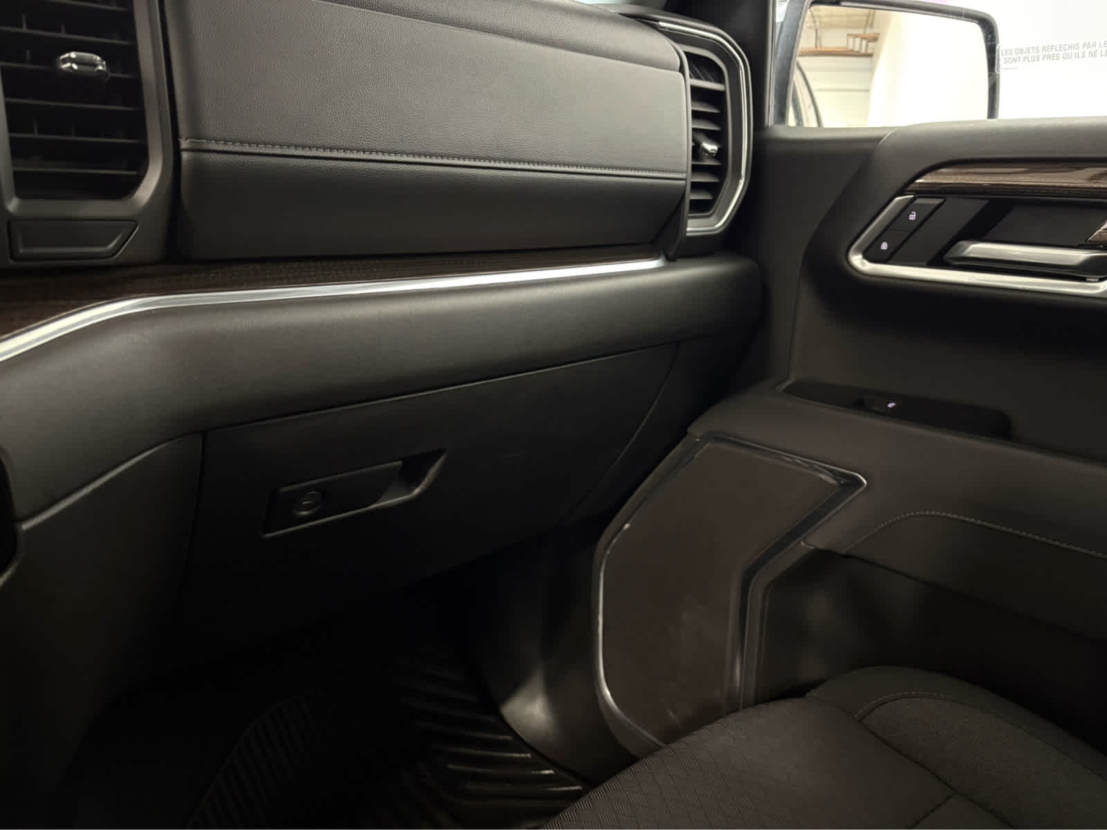 Thumbnail: 2025 Chevrolet Silverado 1500 - 23