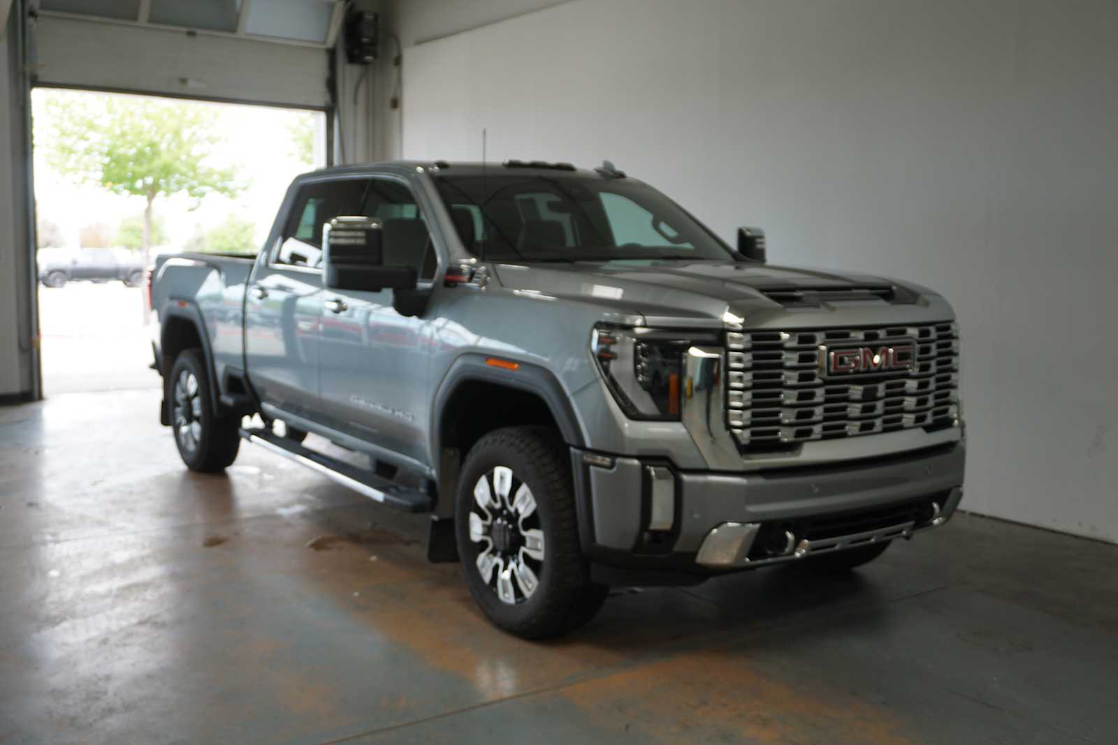 Thumbnail: 2024 GMC Sierra 3500 - 8