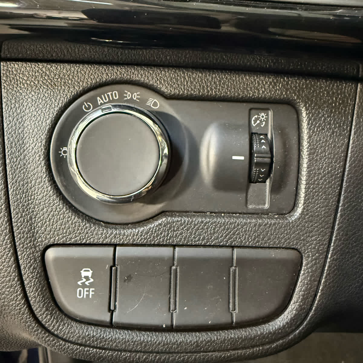 Thumbnail: 2022 Chevrolet Spark - 23