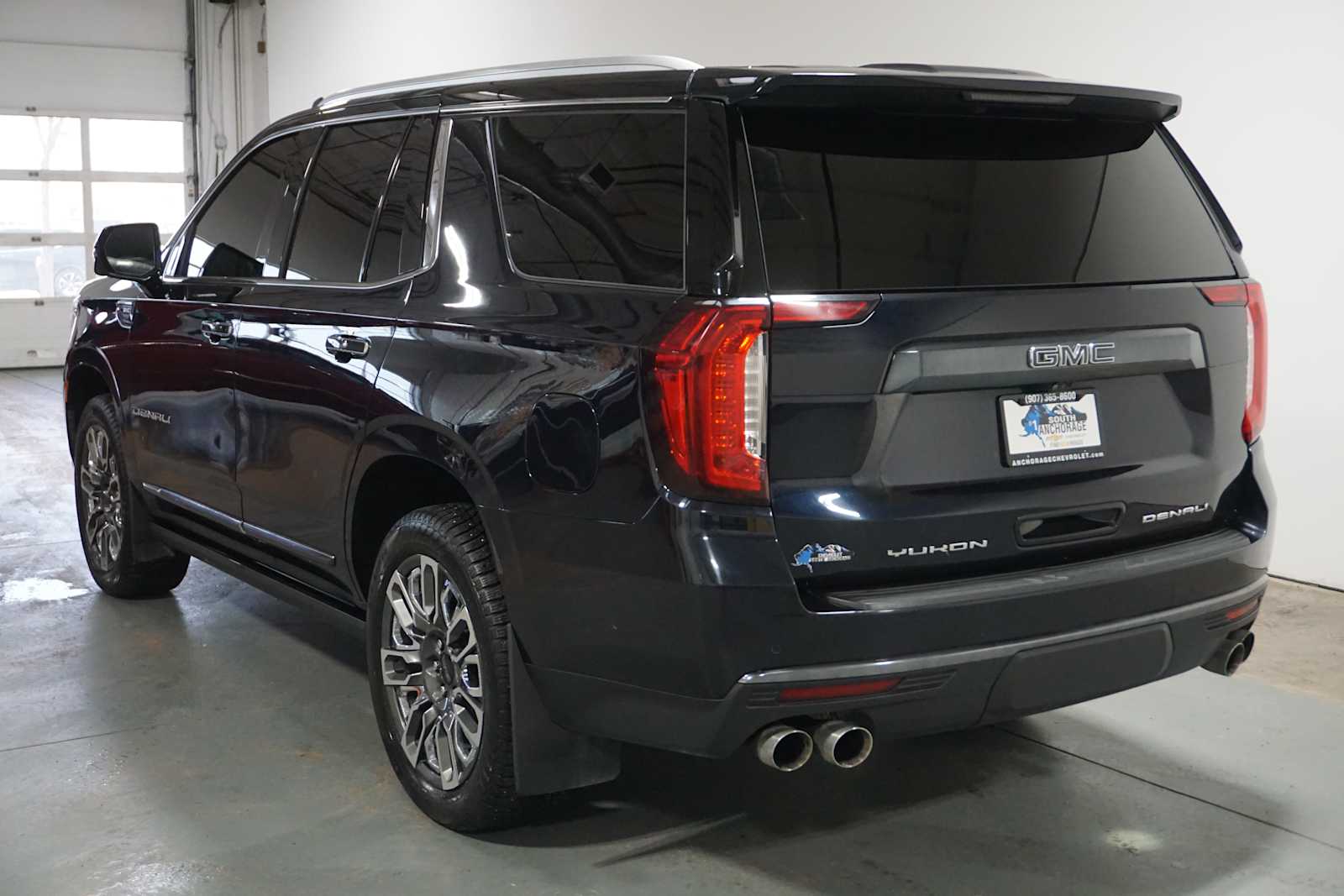 Thumbnail: 2023 GMC Yukon - 3