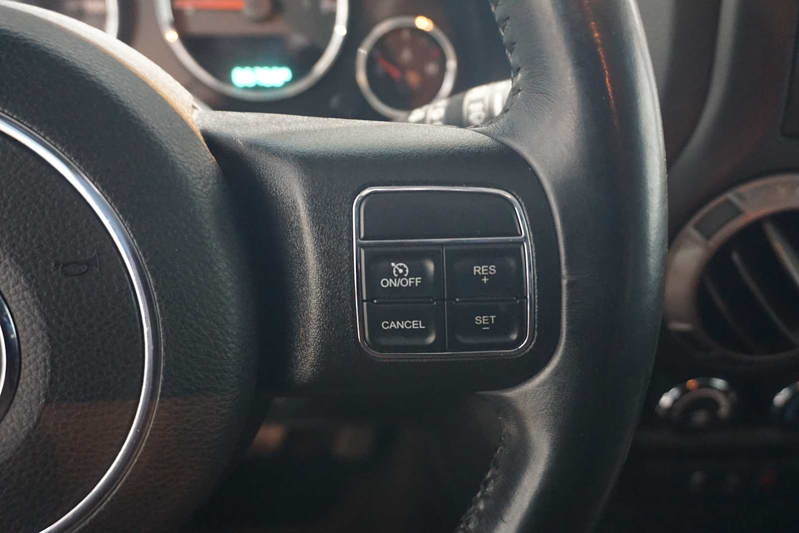 Thumbnail: 2018 Jeep Wrangler - 24