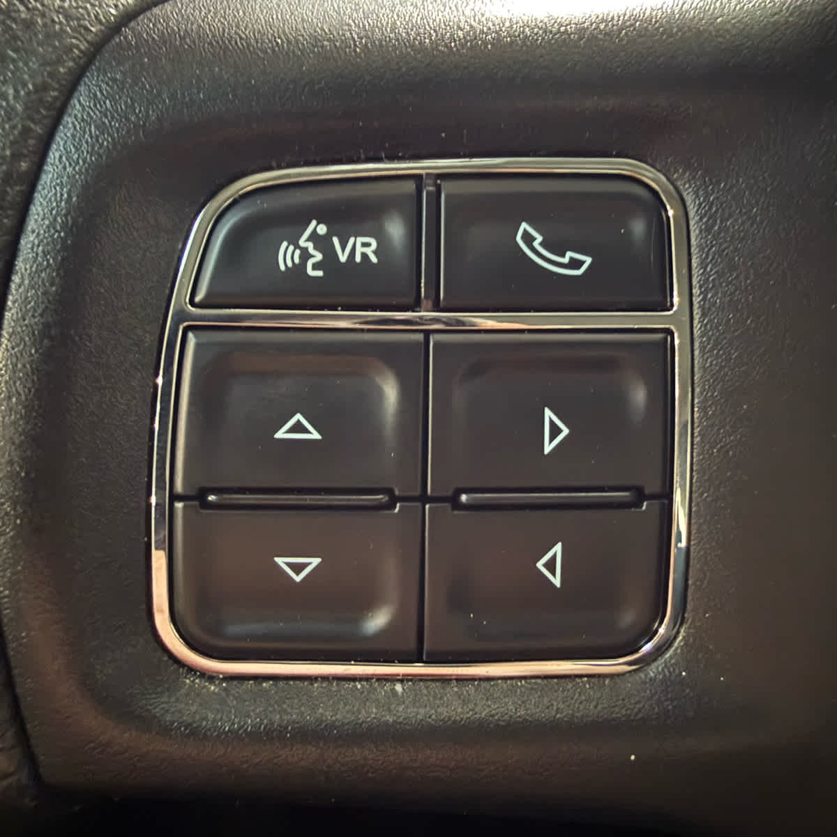 Thumbnail: 2022 RAM 1500 Classic - 22