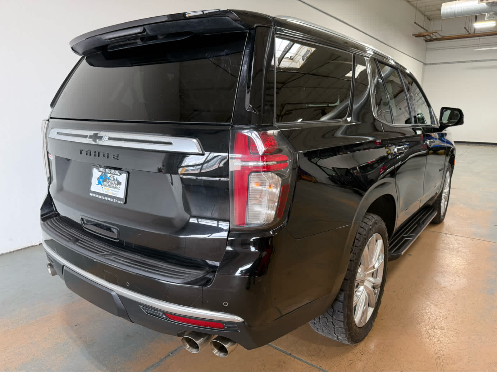 Thumbnail: 2022 Chevrolet Tahoe - 6