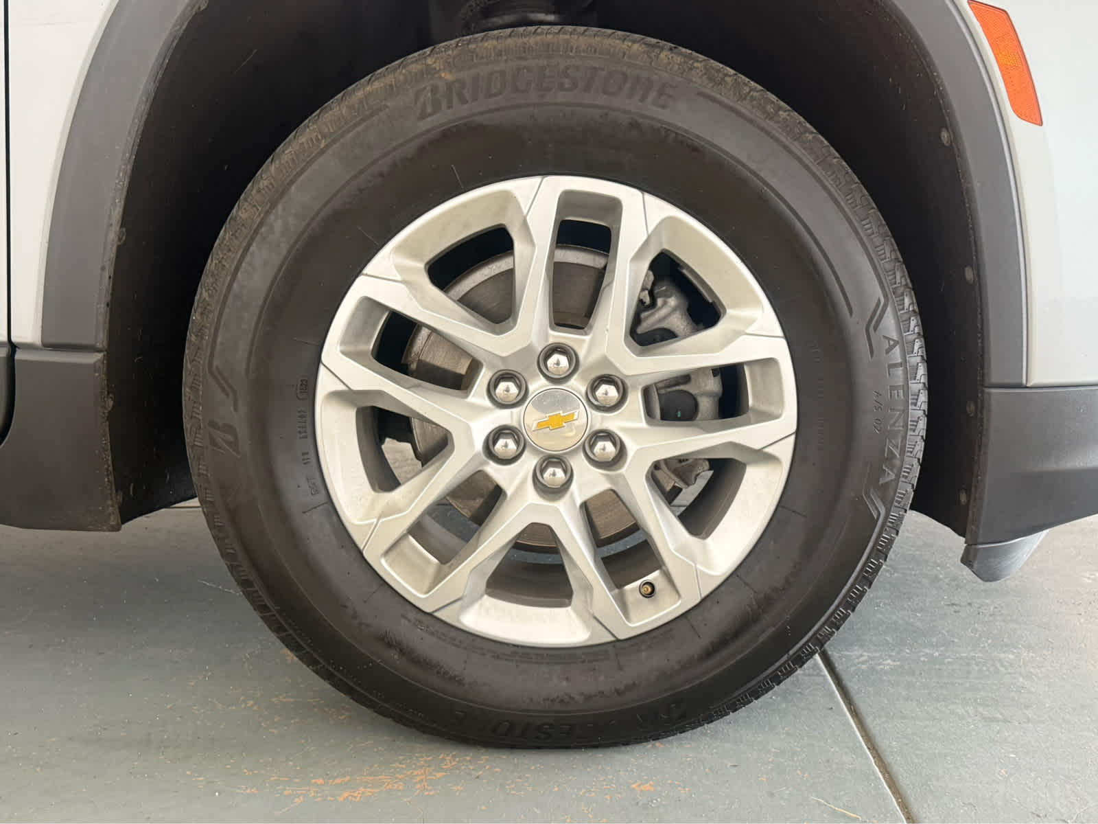 Thumbnail: 2023 Chevrolet Traverse - 11