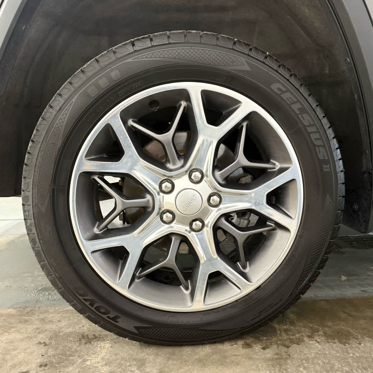 Thumbnail: 2020 Jeep Grand Cherokee - 10