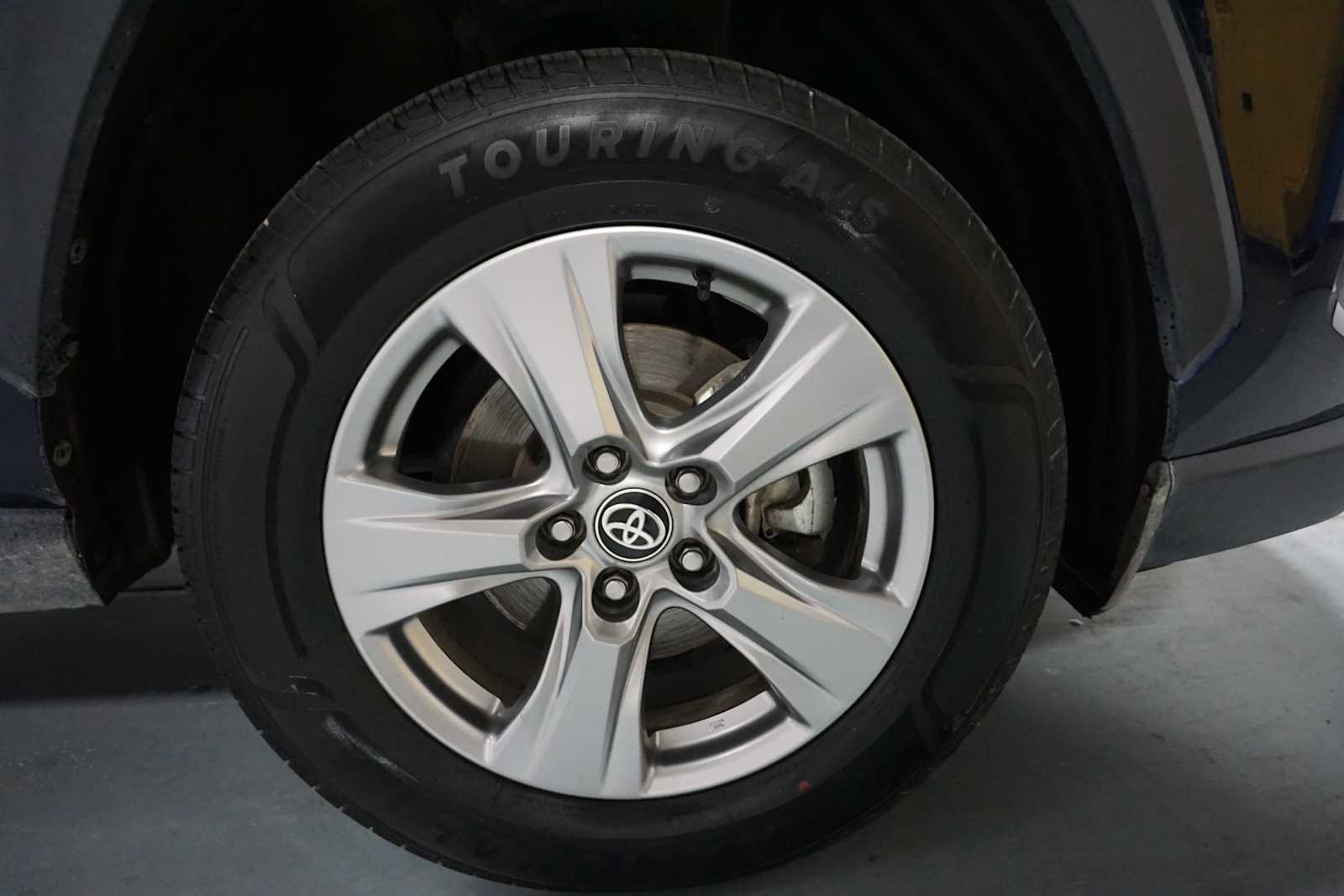 Thumbnail: 2024 Toyota RAV4 - 9