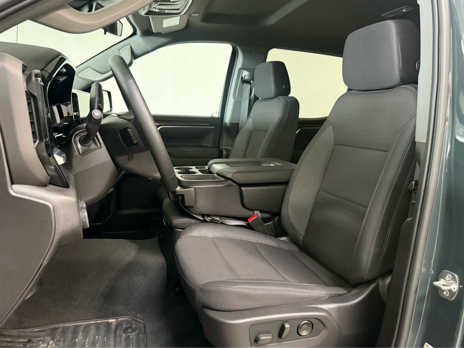 Thumbnail: 2025 Chevrolet Silverado 1500 - 13