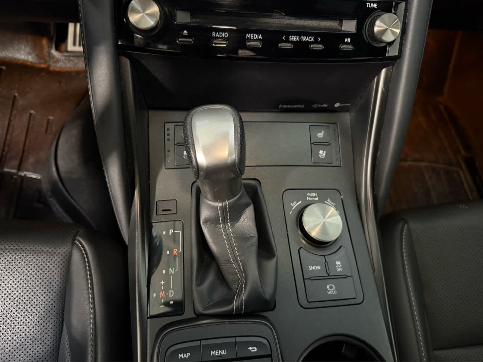 Thumbnail: 2022 Lexus IS - 24