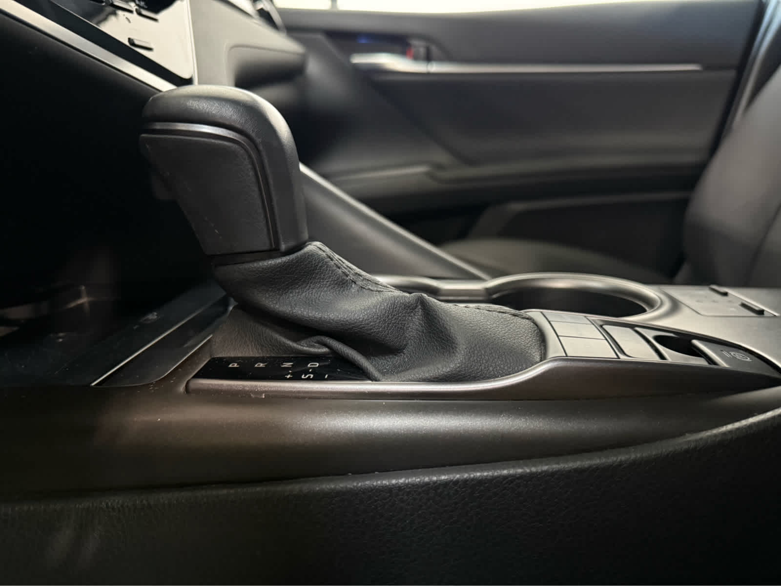 Thumbnail: 2023 Toyota Camry - 24