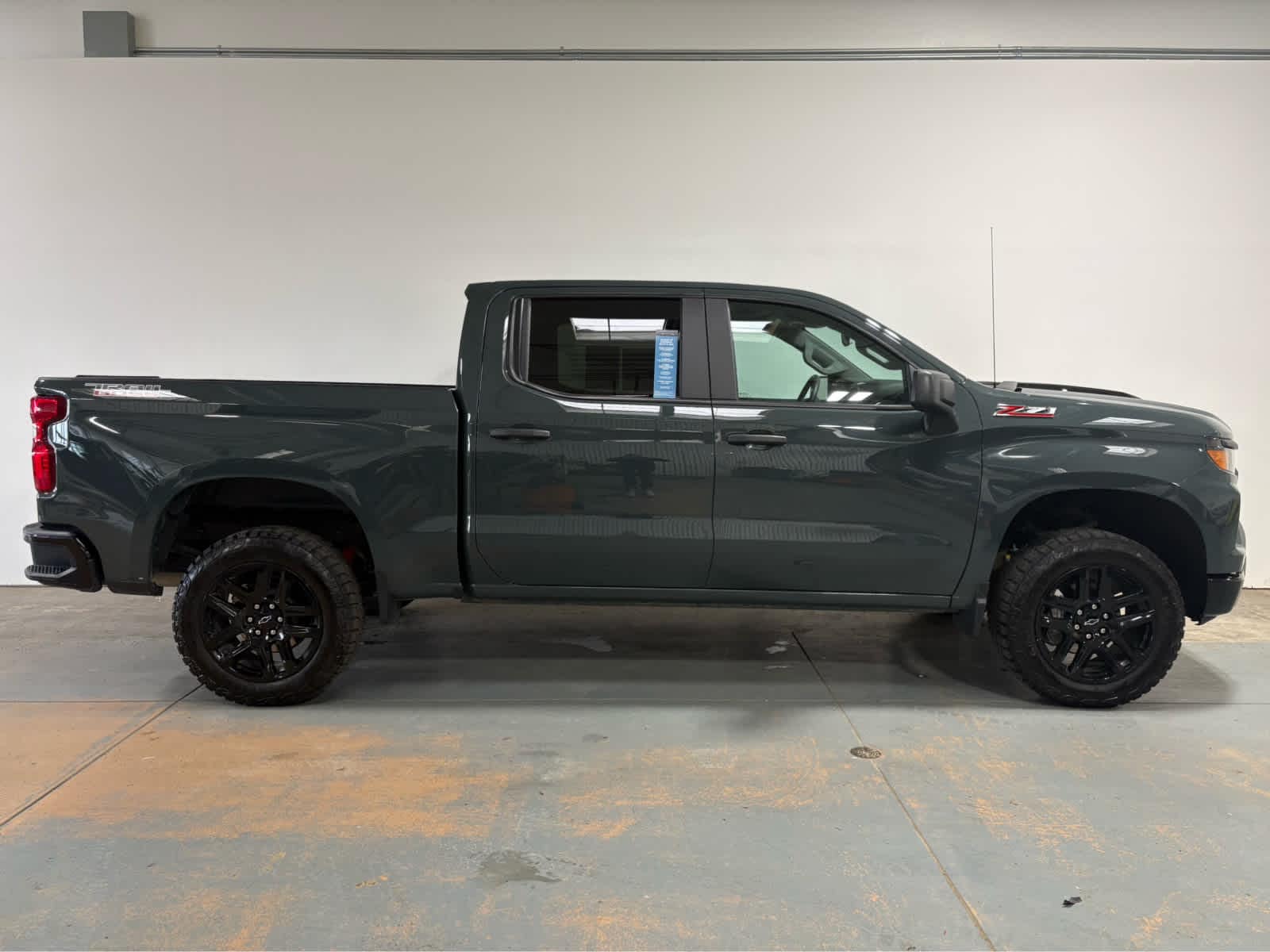 Thumbnail: 2025 Chevrolet Silverado 1500 - 6