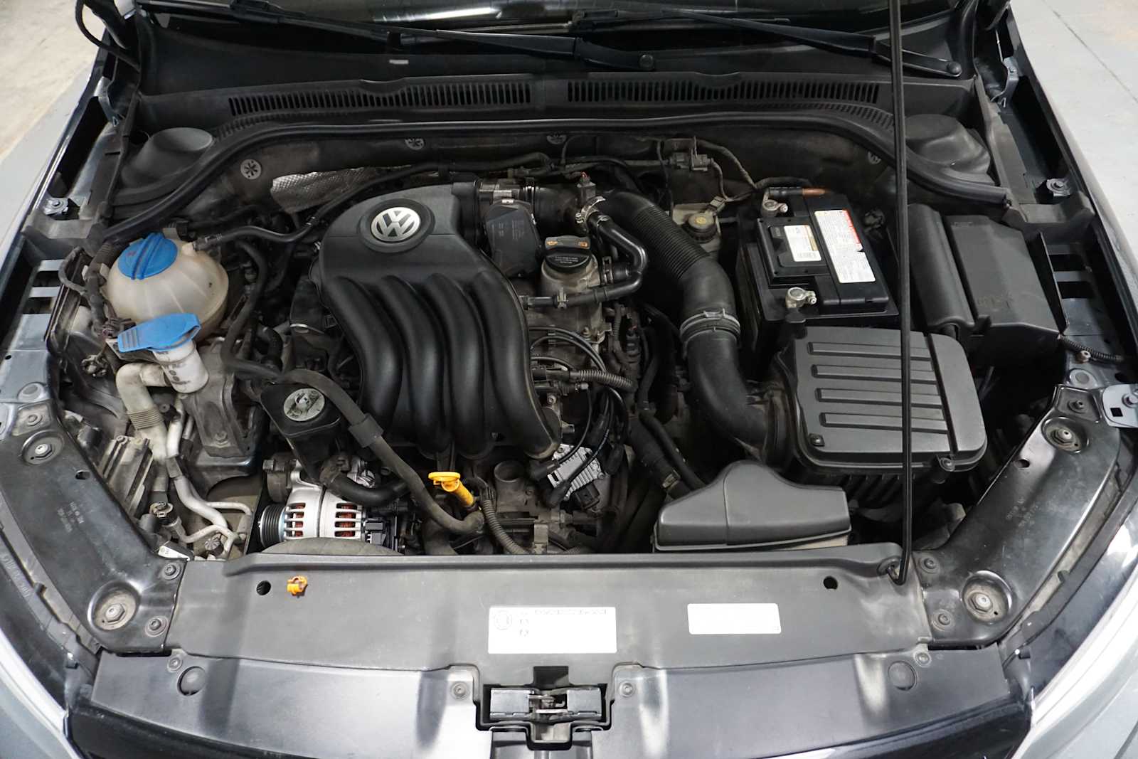 Thumbnail: 2013 Volkswagen Jetta - 12