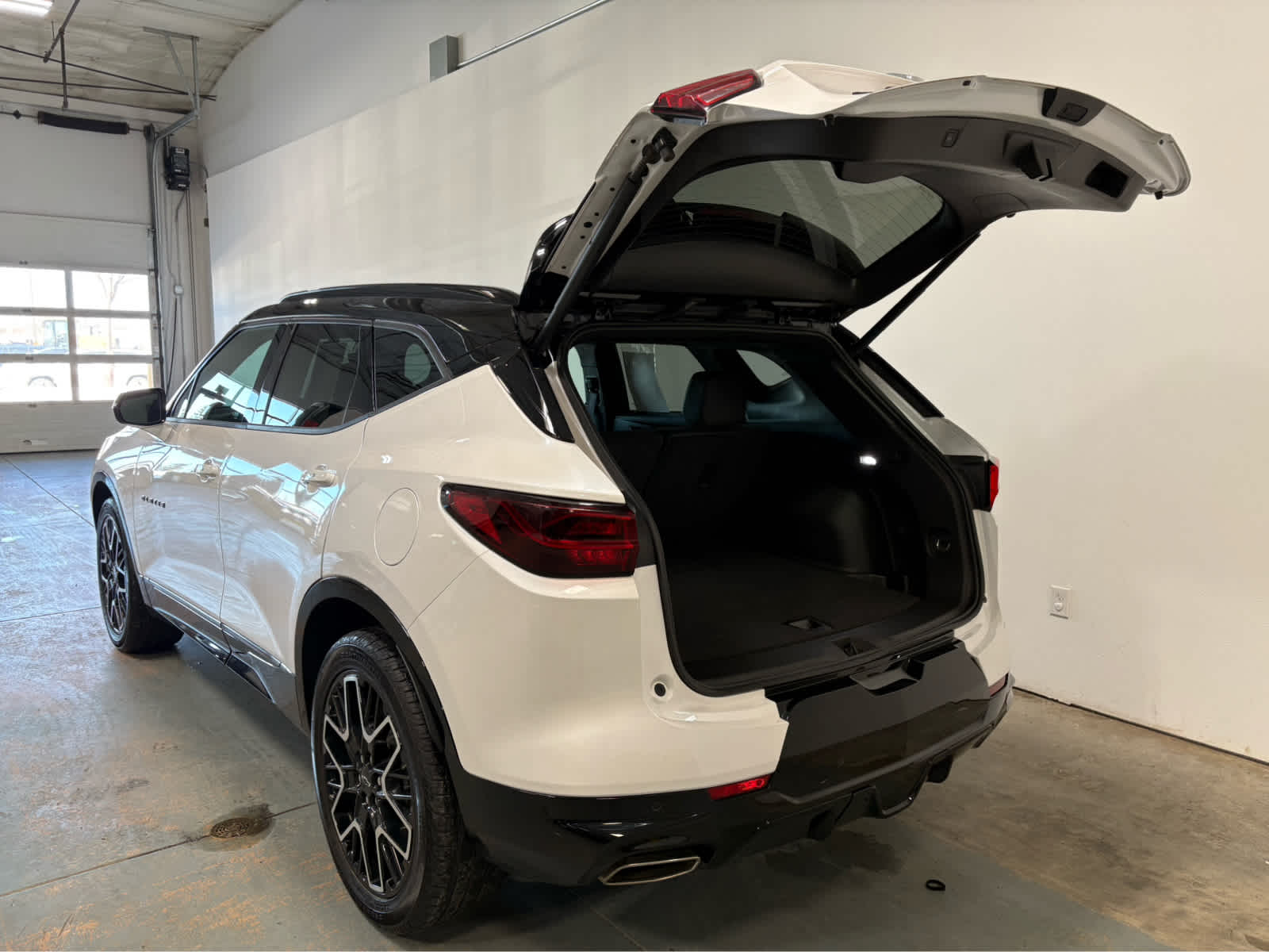 Thumbnail: 2025 Chevrolet Blazer - 4