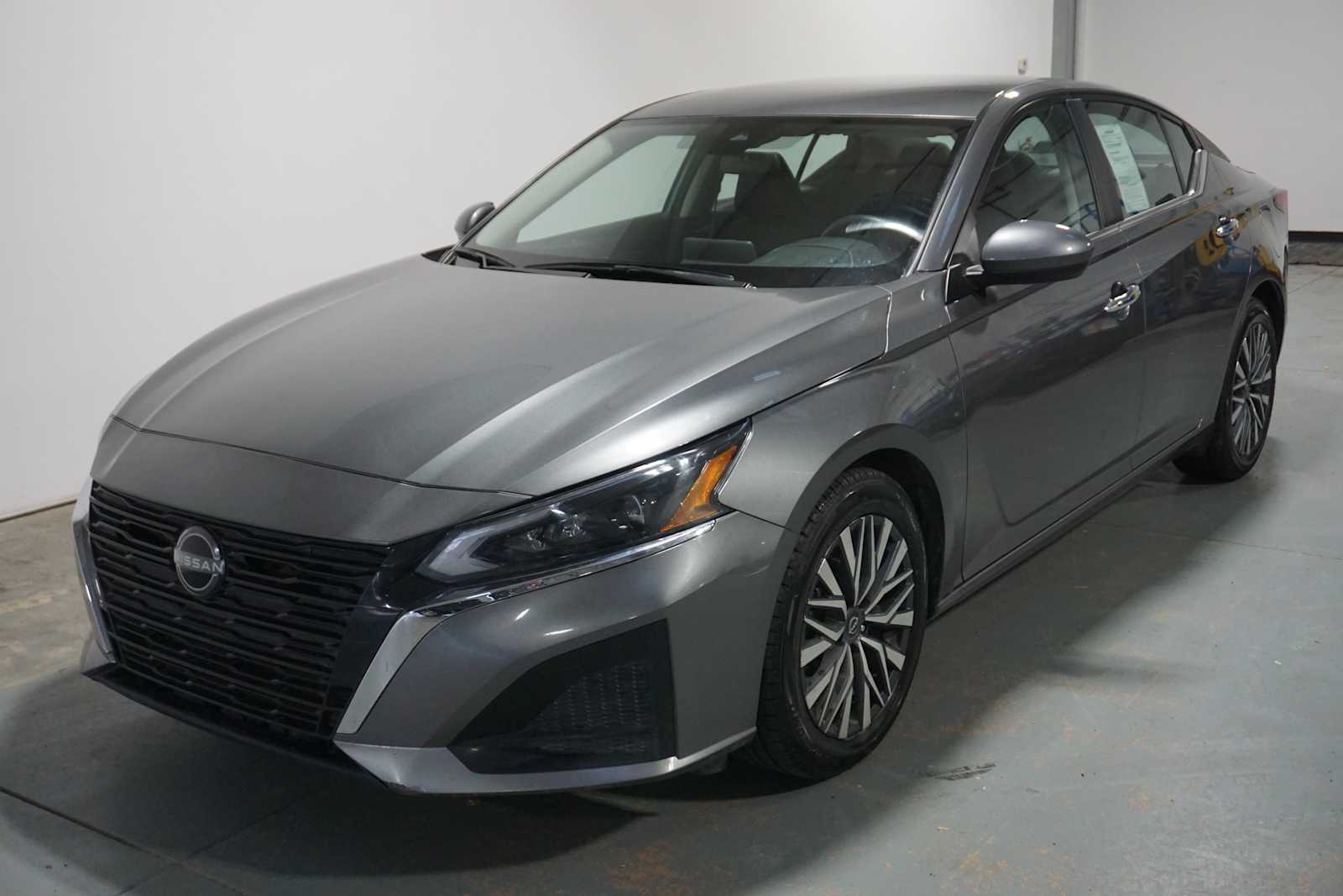 Thumbnail: 2023 Nissan Altima - 1