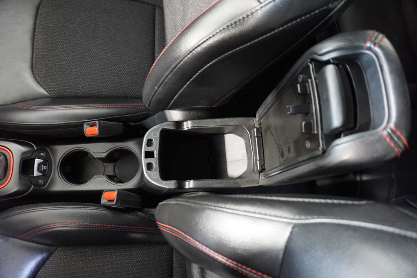 Thumbnail: 2019 Jeep Compass - 22