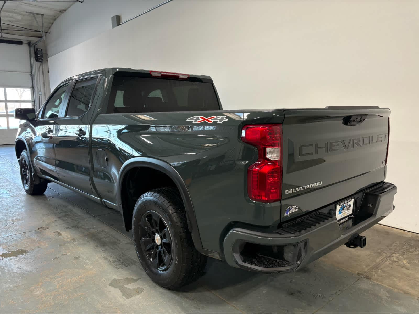 Thumbnail: 2025 Chevrolet Silverado 1500 - 3