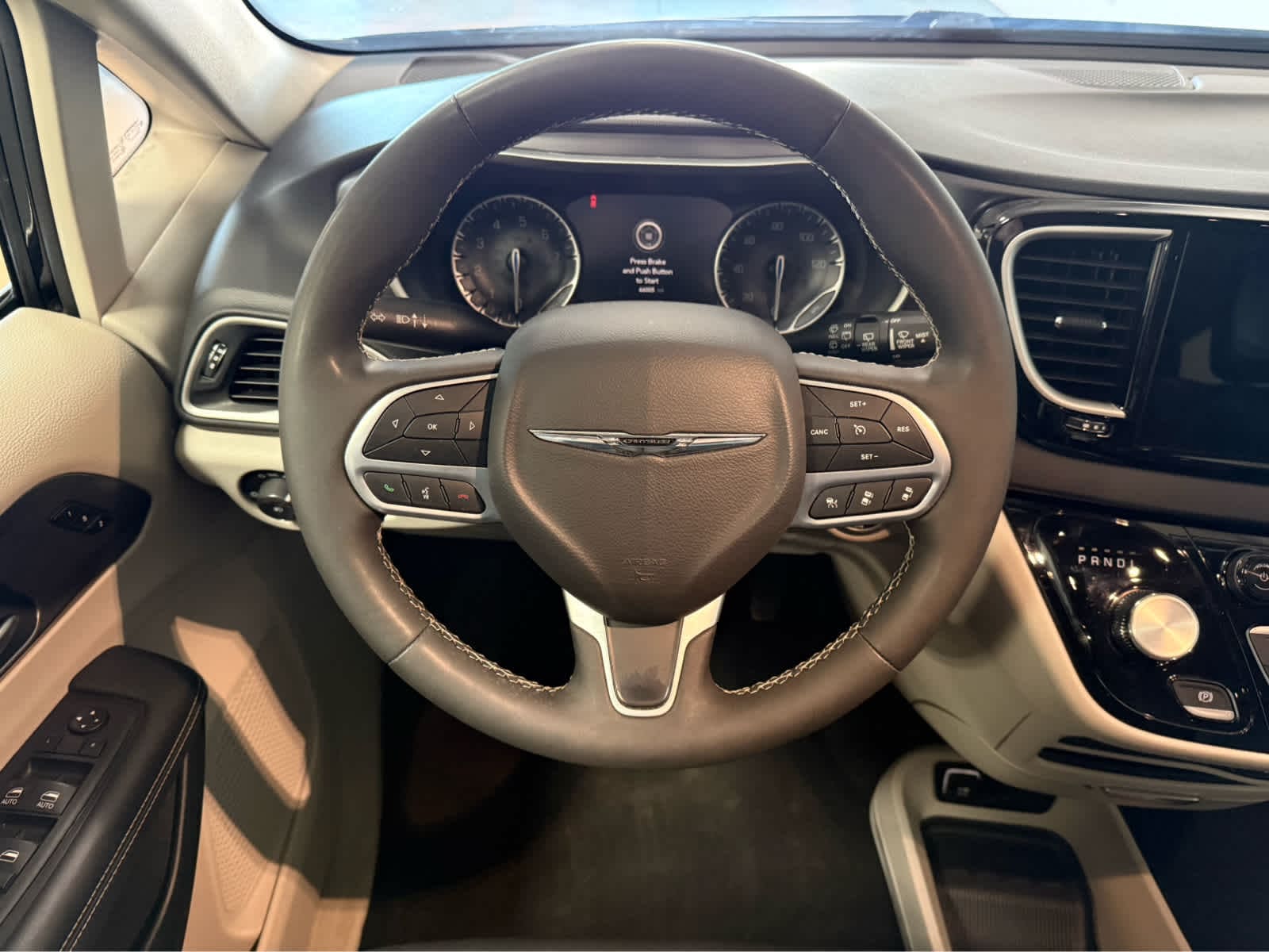 Thumbnail: 2024 Chrysler Pacifica - 18