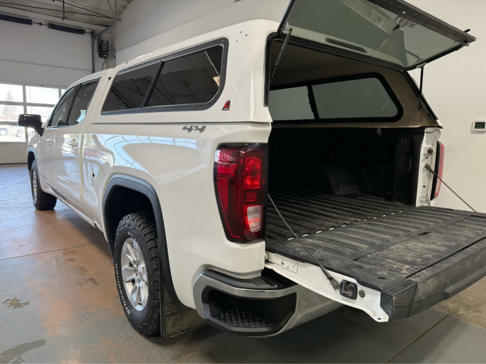 Thumbnail: 2022 GMC Sierra 1500 - 4