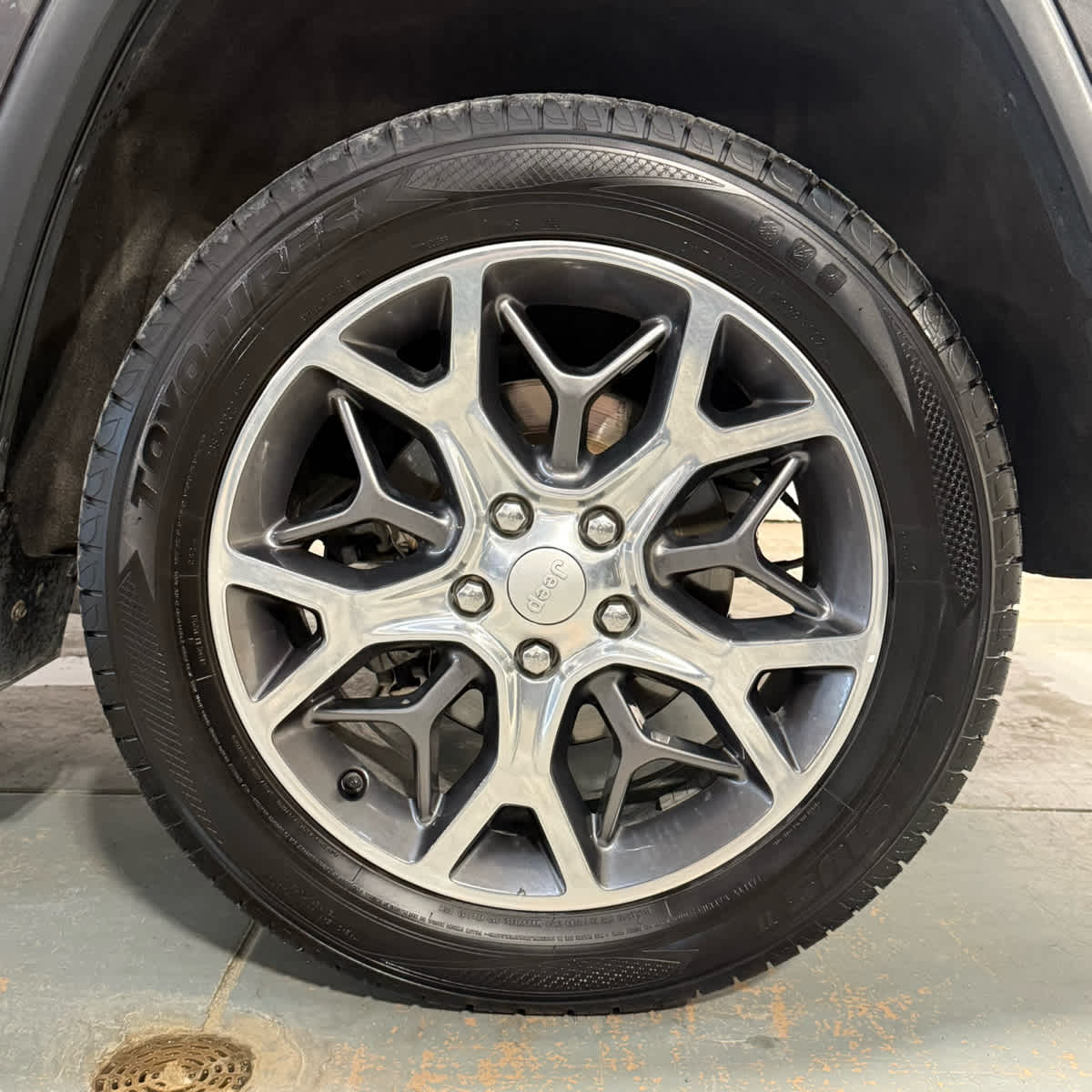 Thumbnail: 2020 Jeep Grand Cherokee - 9