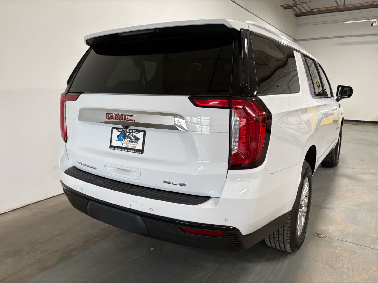 Thumbnail: 2024 GMC Yukon XL - 8