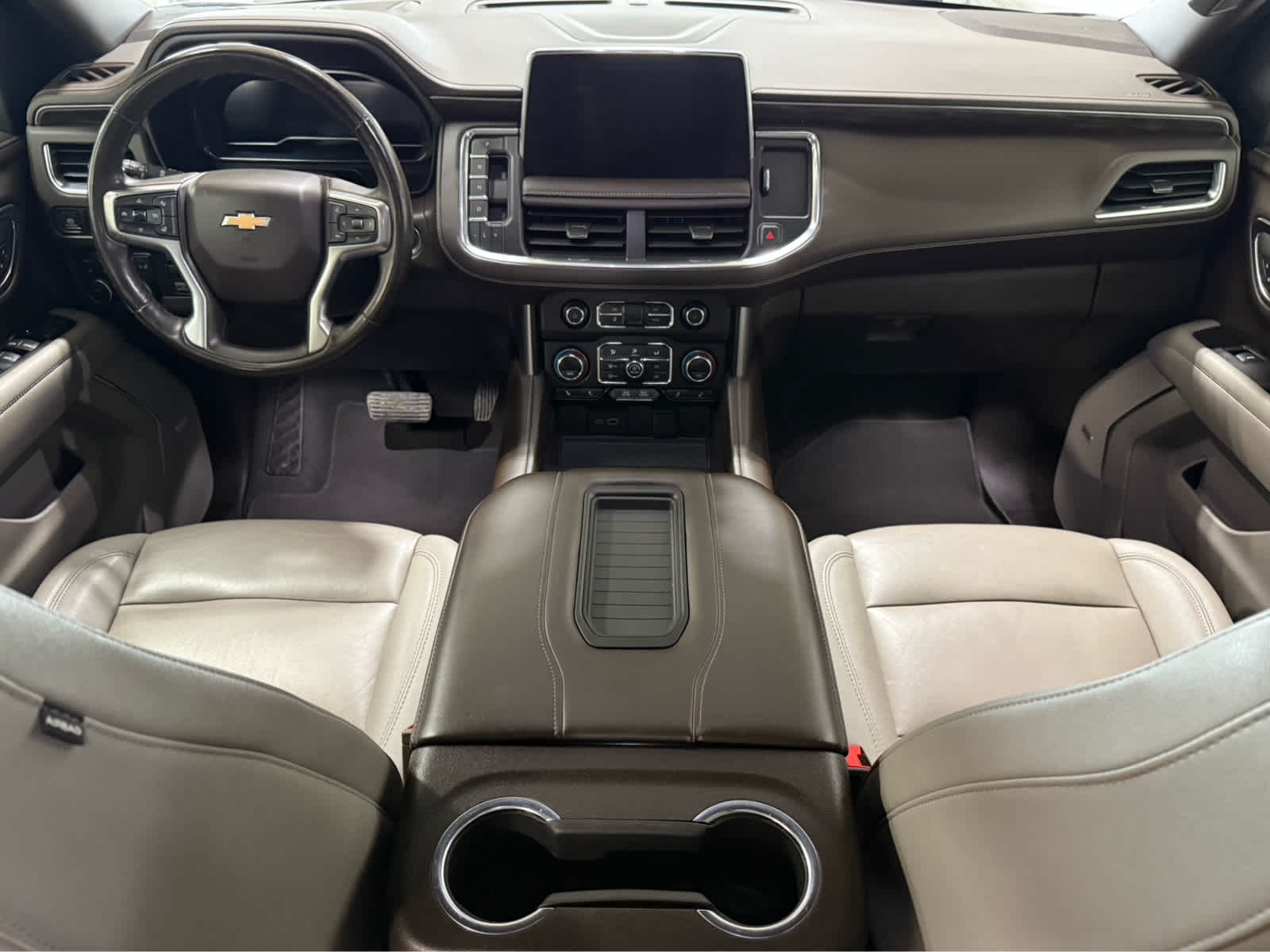 Thumbnail: 2024 Chevrolet Suburban - 17