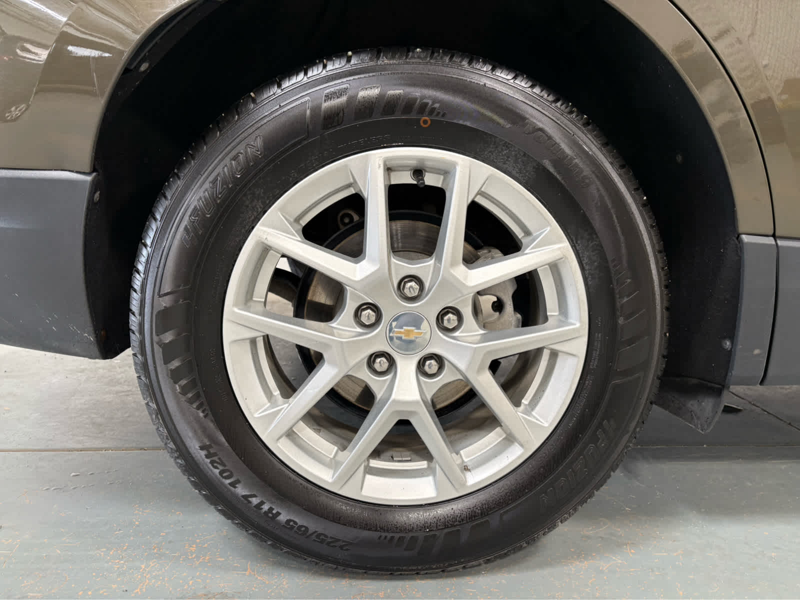 Thumbnail: 2023 Chevrolet Equinox - 9